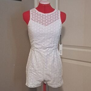 NWT BB Dakota Romper White Eyelet Size 4